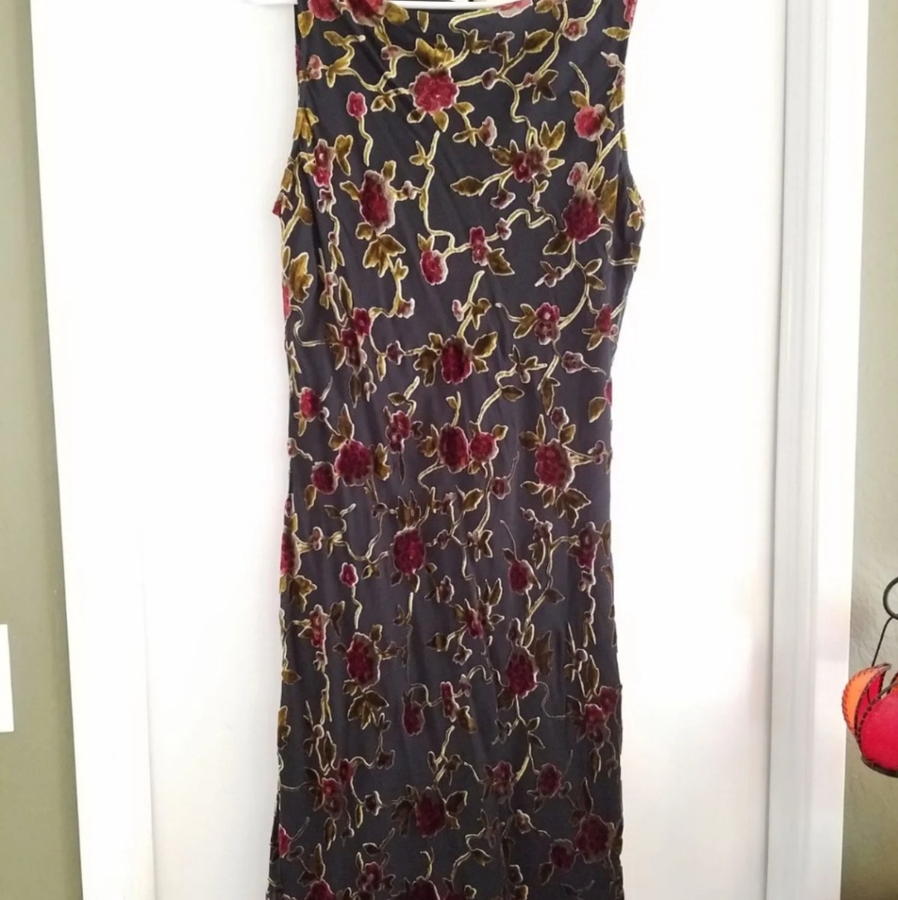 Mid length velvet dress